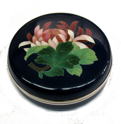 安藤七宝製 七宝焼 山百合図香合 bebd896c42acea43e9f2361ed2e784
