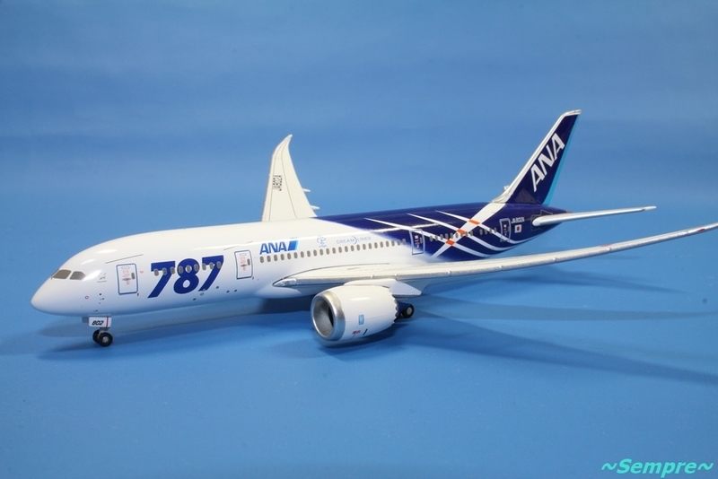 全日空商事 特別塗装 787-8 NH40114 1:400 BOEING 787-8 JA801A 特別塗装機