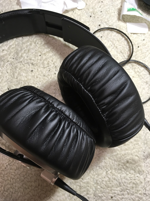 Sony MDR-XB700 タイヤホン イヤーパッド交換悪戦苦闘記 これ絶対初