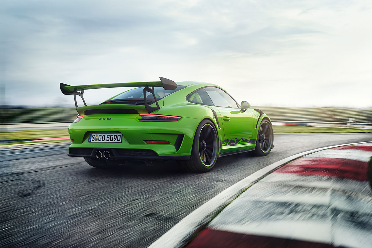 ポルシェ、最高出力520馬力の『ニュー911 GT3 RS』を世界初公開。未来