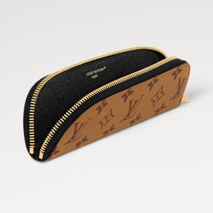 お洒落に持ち歩く☆国内発】LV ペンシルポーチ・シャーロット (Louis