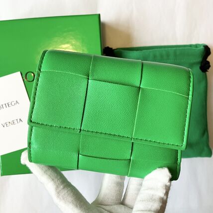 Bottega Veneta 三つ折り財布 グリーン カセット ボッテガ グリーン