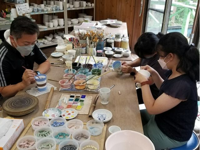 絵付け体験】 @気軽に楽しく器に絵を描いて世界で一つしかない