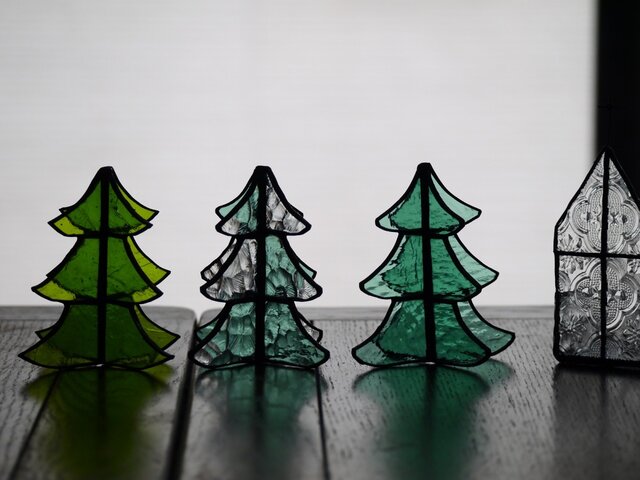 再販】ステンドグラス クリスマスツリー h | iichi 日々の暮らしを