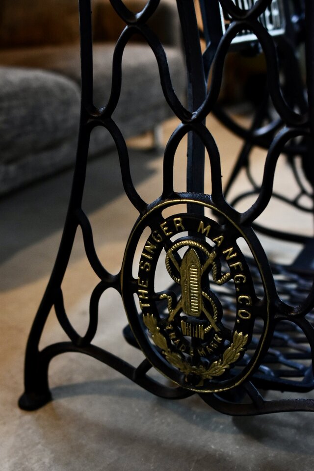 SINGER網脚/四方枠額縁天板/アンティークミシンテーブル | iichi 日々