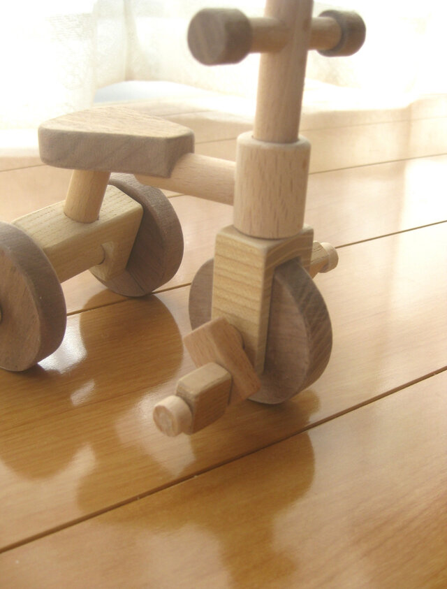 ミニチュア木製三輪車 | iichi 日々の暮らしを心地よくする