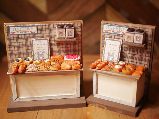ミニチュアパンと焼菓子のディスプレイ | iichi 日々の暮らしを