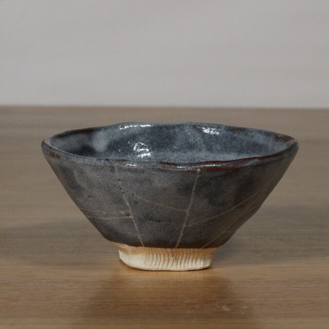 陶器 【鼠志野ご飯茶碗】g61 | iichi 日々の暮らしを心地よくする