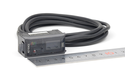 キーエンス デジタルカラー判別センサ CZ-V1 | 保守部品.com