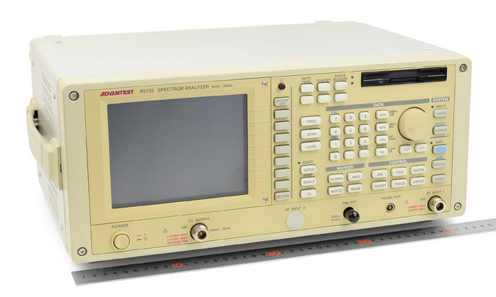 ADVANTEST R3132 スペクトラムアナライザー 9KHz-3GHz ADVANTEST R3132