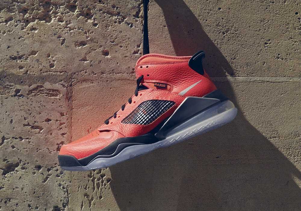 ナイキ×パリサンジェルマン ジョーダンマーズ270 PSG 【7/28発売