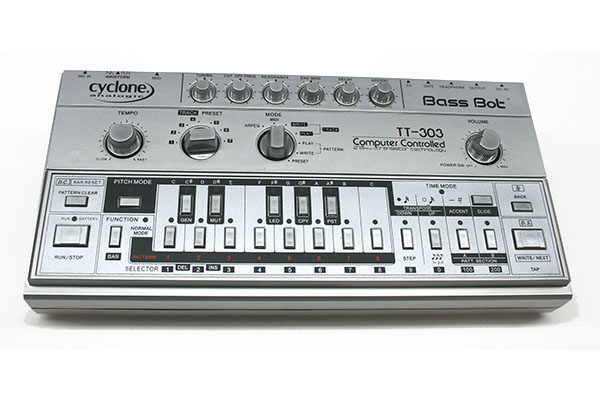 Cyclone TT-303 アナログシンセサイザー Cyclone Analogic TT-303 Bass