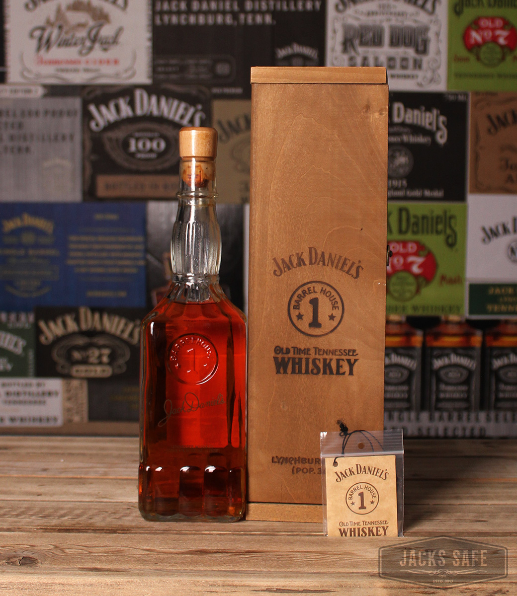 JACK DANIEL'S - Specials - Barrelhouse 1 - Jack's Safe