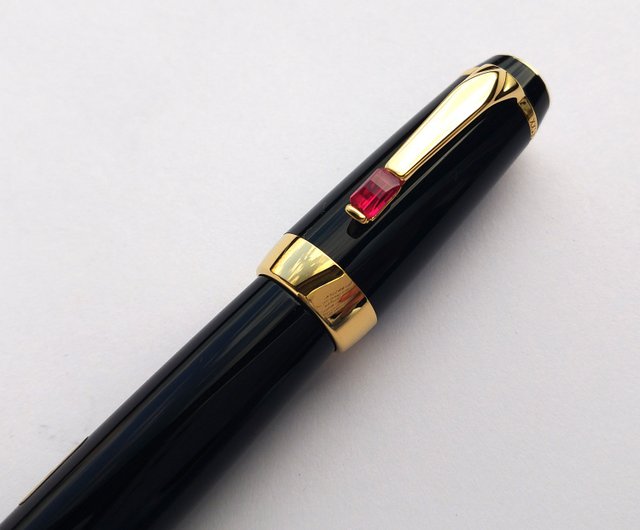 台湾 MONTBLANCモンブランボヘミアン宝石万年筆ボールペン|。ドイツの