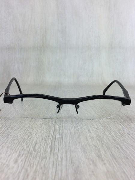 alainmikli アランミクリ ブランド ロゴ ディスプレイ