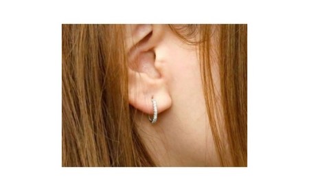 プラチナ フープ ピアス ダイヤ フープピアス ダイヤ 0.30ct シンプル