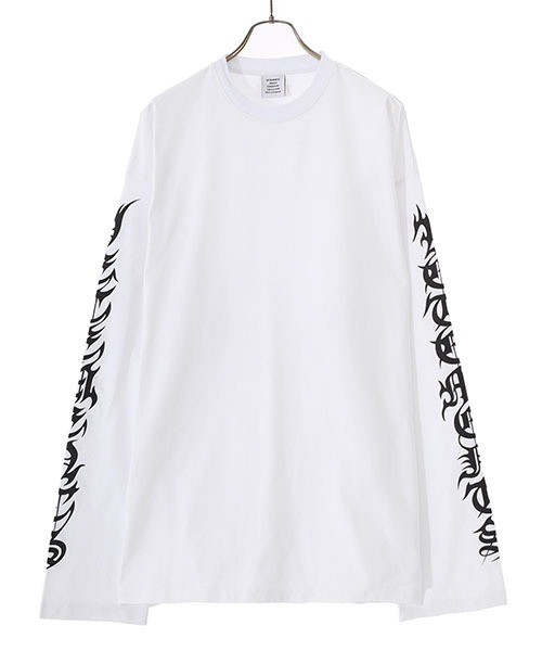 VETEMENTS（ヴェトモン）の「VETEMENTS / ヴェトモン：GOTHIC LOGO