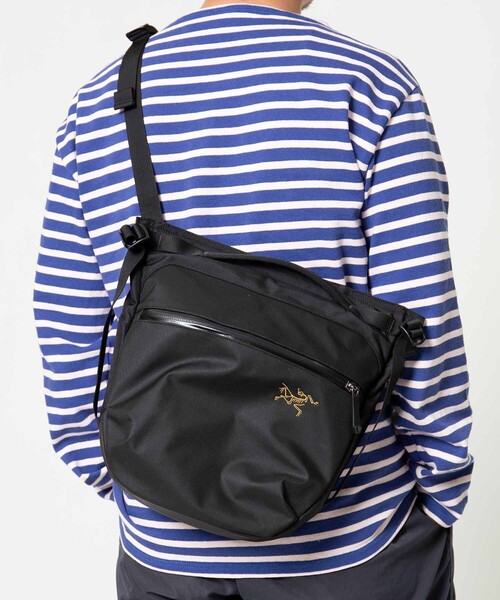 ARC'TERYX アークテリクス ARRO8 アロー8 ショルダーバッグ