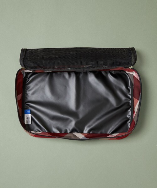 BLUE LABEL CRESTBRIDGE（ブルーレーベルクレストブリッジ）の