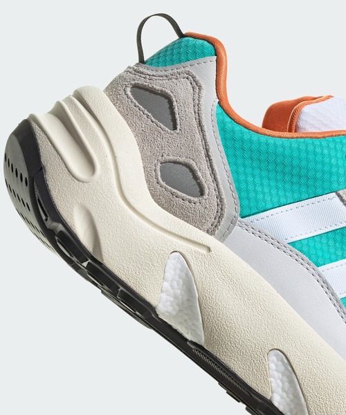 adidas（アディダス）の「ZX 22 ブースト / ZX 22 BOOST / 厚底