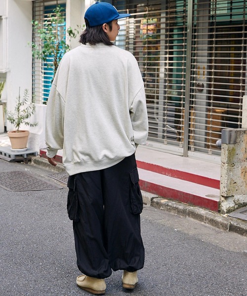 ビッグシルエットサテン刺繍カレッジロゴ 裏毛プルオーバースウェット