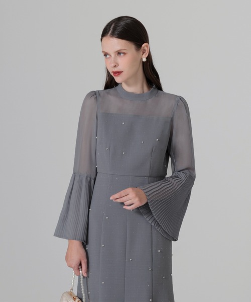 セール】【LEJA】パールビジュー付き透け感プリーツフレアスリーブ