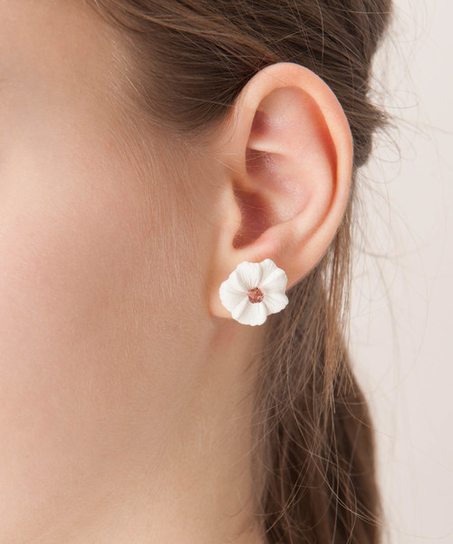 BLUE LABEL CRESTBRIDGE（ブルーレーベルクレストブリッジ）の