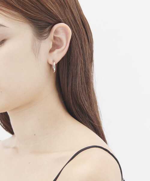 ete（エテ）の「○オブジェ ピアス L（ピアス（両耳用））」 - WEAR