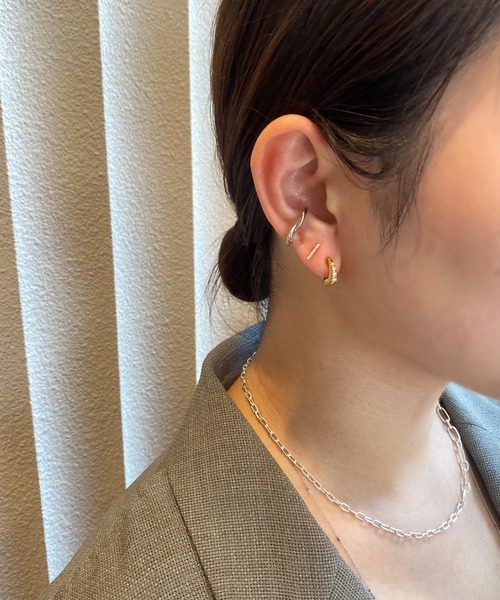 新品未使用品〉【ete】 ビジューハグピアス（ピンクゴールド） ete