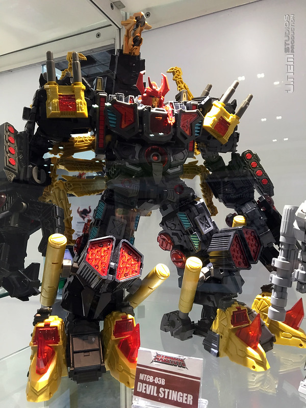 Maketoys Citybot MCB-03P デビルスティンガー 中古