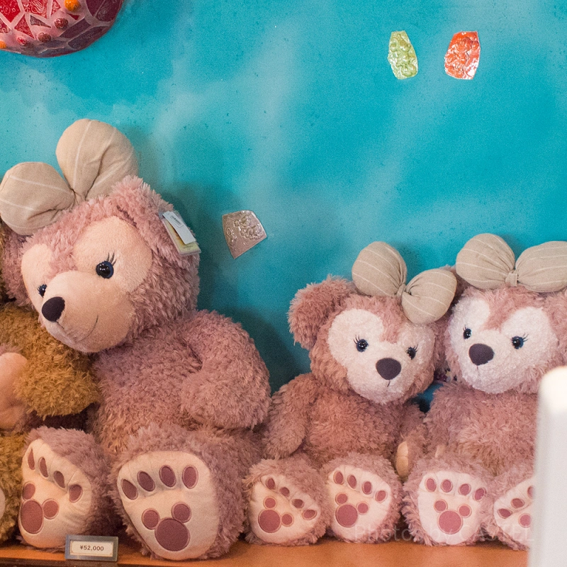 ディズニー ダッフィー Mサイズ ぬいぐるみ