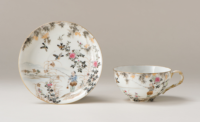 明治期 横浜焼 井村彦次郎 ツバメ 皿 骨董 里帰り 輸出品 明治期 横浜焼