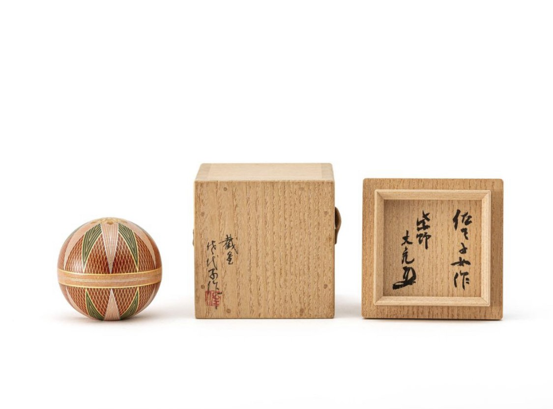 作品詳細: 江里佐代子截金鞠香合