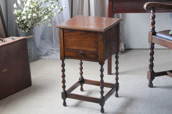 イギリス アンティーク 家具 サイドテーブル 1940年頃 722A イギリス