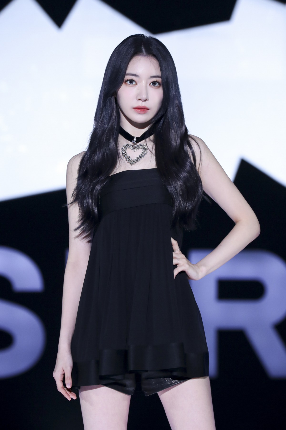 LE SSERAFIMサクラ 宮脇咲良 少年チャンピオン抽プレ 直筆サインポラ