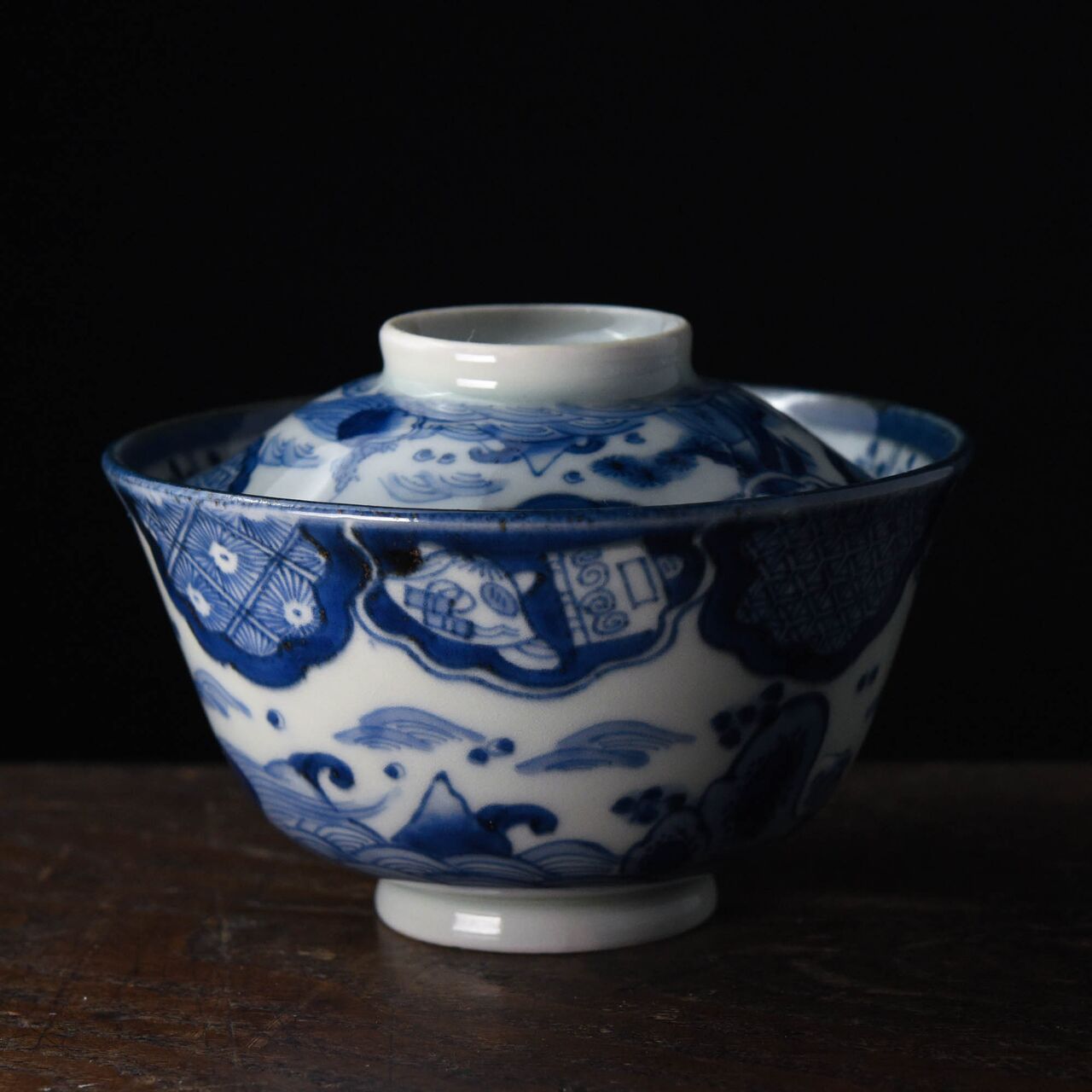 陶磁器 :: 蜃気楼文 伊万里染付 蓋茶碗 2客 | COTTOU.JP 骨董の通販