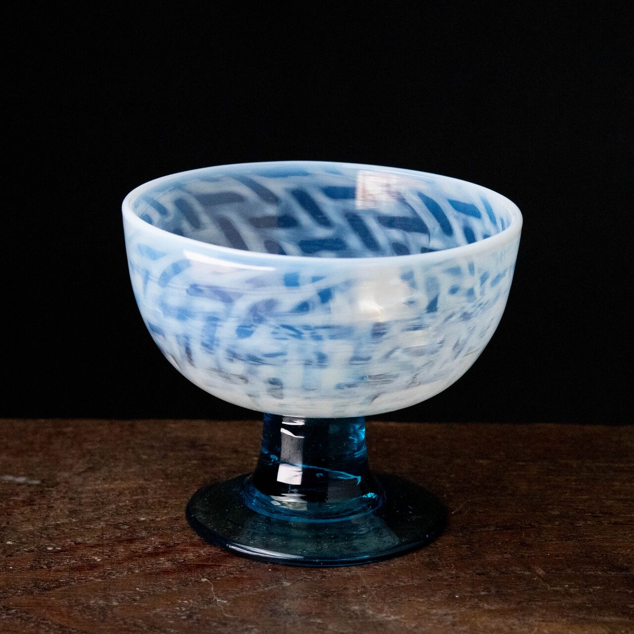 ガラス :: 籠目文 水色脚 碗型 氷コップ | COTTOU.JP 骨董の通販