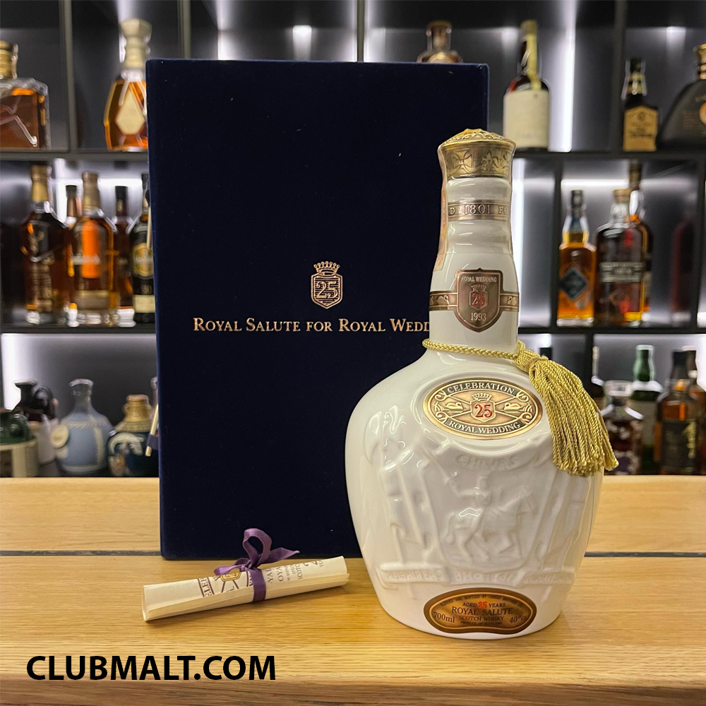 古酒◇ロイヤル サルート ROYAL SALUTE 25年 皇太子殿下御成婚記念ボトル