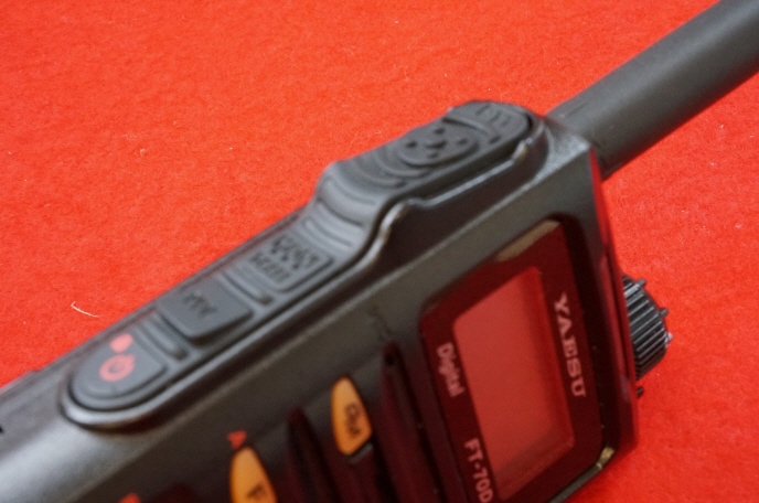 FT-70DエアバンドSP（液晶保護シートとUSB充電ケーブルもプレゼント