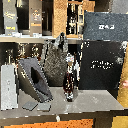 受託販売] Richard Hennessy ( リシャール ヘネシー ) by ダニエル