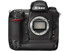ニコン、フルサイズ2,450万画素の「D3X」