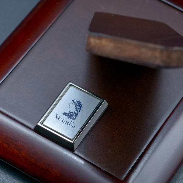 Yahoo!オークション - 純銀・銀製 wako silver 970刻印 写真立て 約17