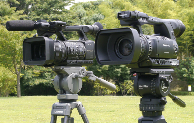 AG-AC160A Panasonic〜ハンドヘルドカメラとしての方向性