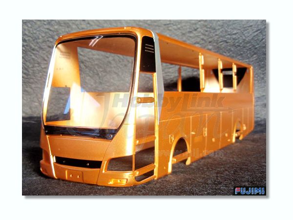フジミ 1/32 三菱ふそう エアロクイーン スーパーハイデッカー AERO