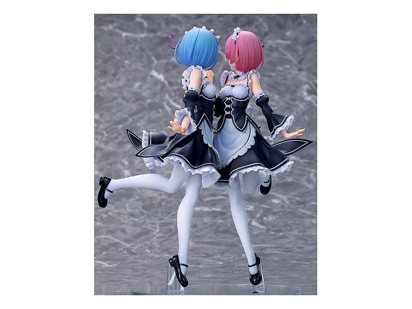 1/7 Re:ゼロから始める異世界生活: レム&ラム Twins Ver. PVC | HLJ.co.jp