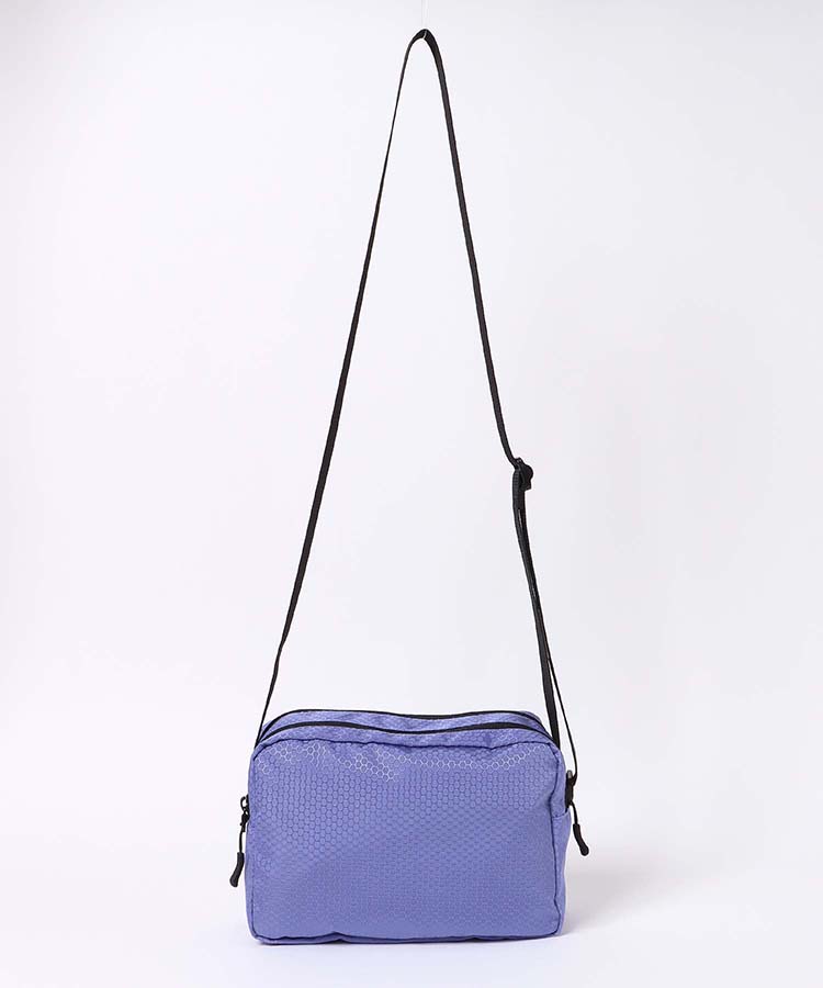 中古）公式 LOVOT ショルダーバッグ ( ライトブルー ) 箱と取説無し