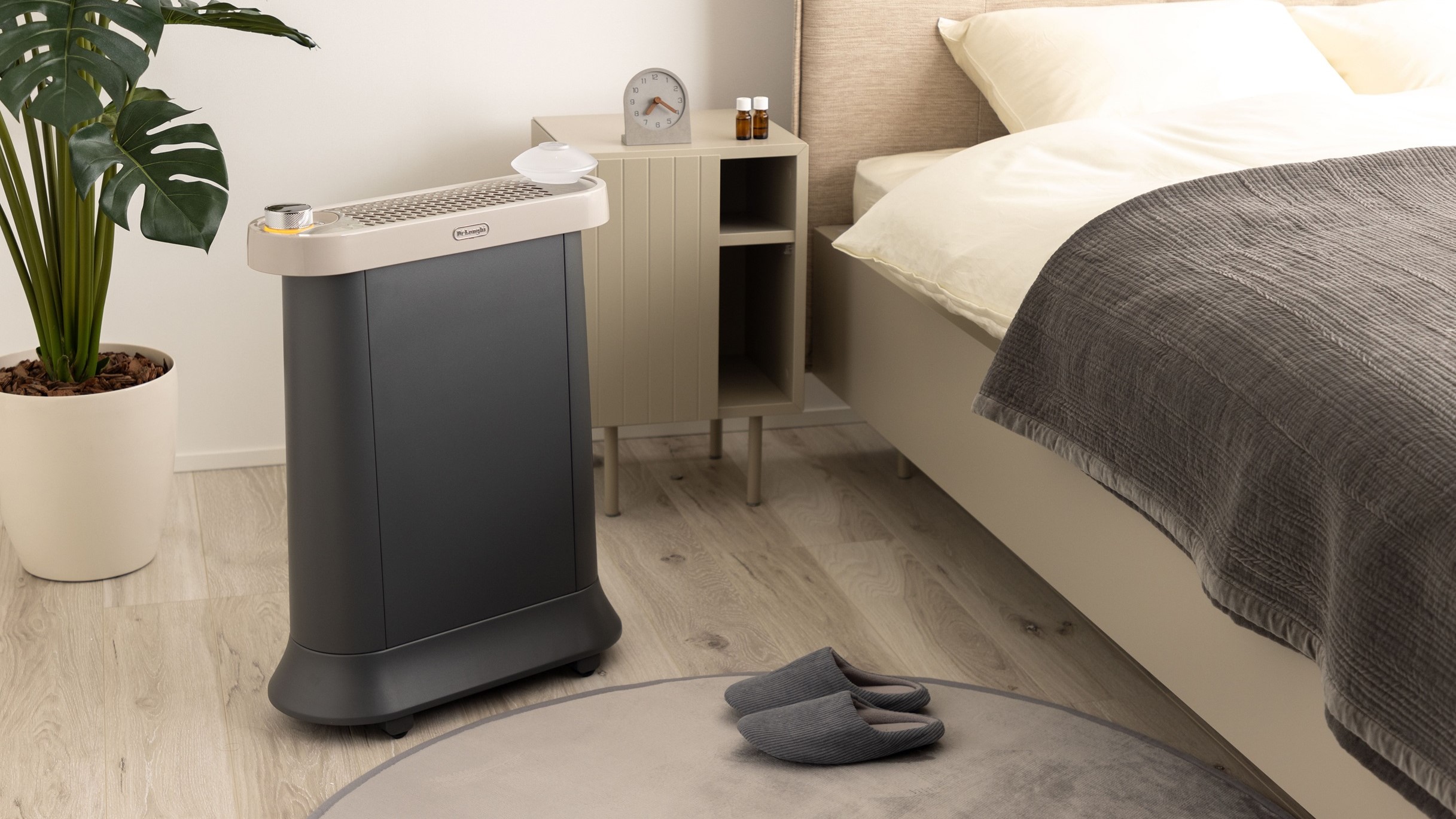 デロンギ ヒーターの最上位モデル「マルチダイナミックヒーター