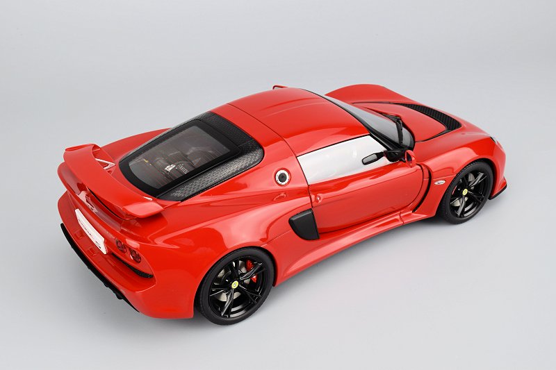 REVIEW: AUTOart Lotus Exige S • DiecastSociety.com