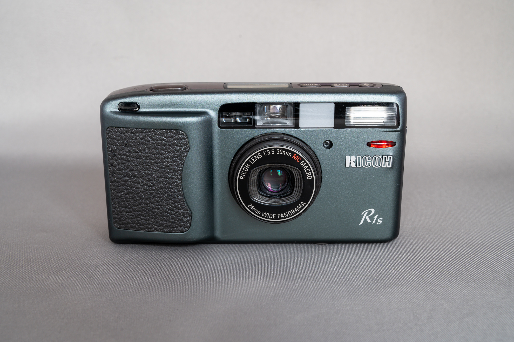 リコー RICOH R1s グレー Ricoh R1s Gray Point & Shoot Film Camera
