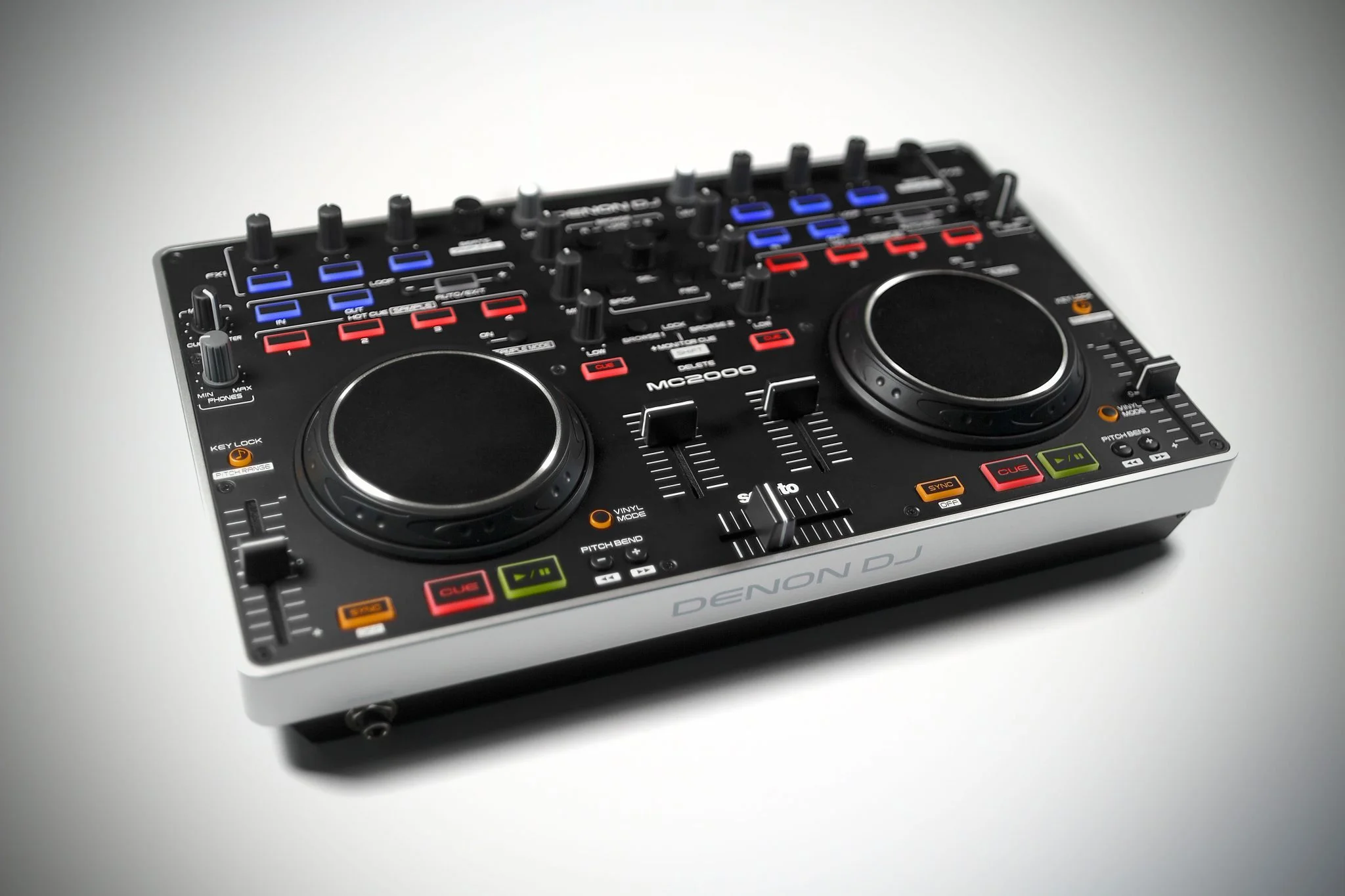 REVIEW: Denon DJ MC2000 DJ Controller – DJWORX